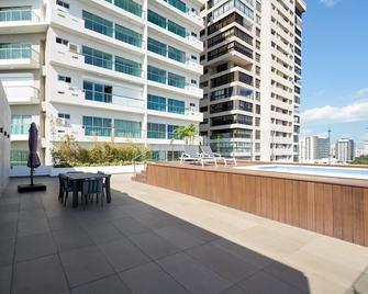 Escape Apartments, Balcony, Pool & Gym in La Julia - Santo Domingo - Ban công