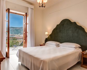 Majestic Palace Hotel - Sant'Agnello - Sypialnia