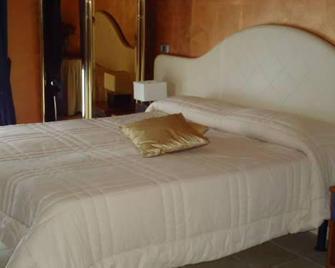 Tea Palace Hotel - Casapulla