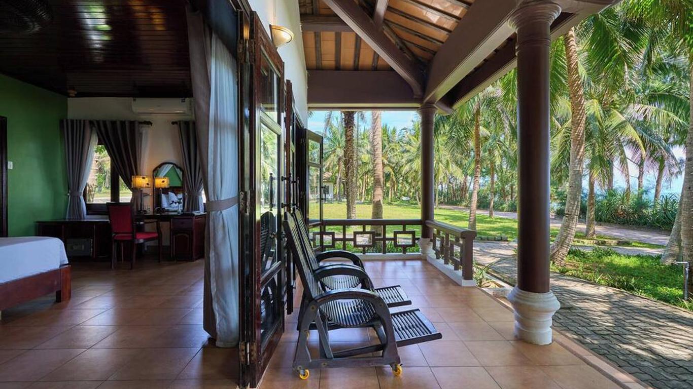 Lang Co Beach Resort