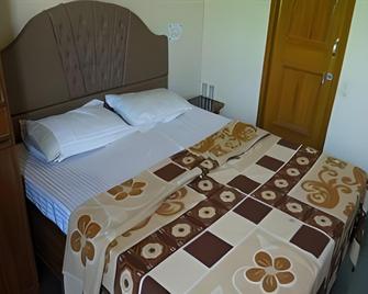 Hotel Kailash Inn - Dehradun - Bedroom