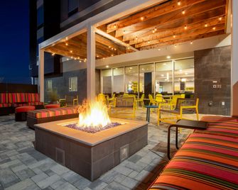 Home2 Suites by Hilton Calhoun - Calhoun - Edificio