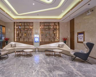 Yeste Nanchang Bayi Plaza Tengwang Pavilion - נאנצ'אנג - לובי