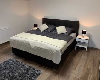 Neu Ferienwohnung Monte In Walsrode - Walsrode - Schlafzimmer