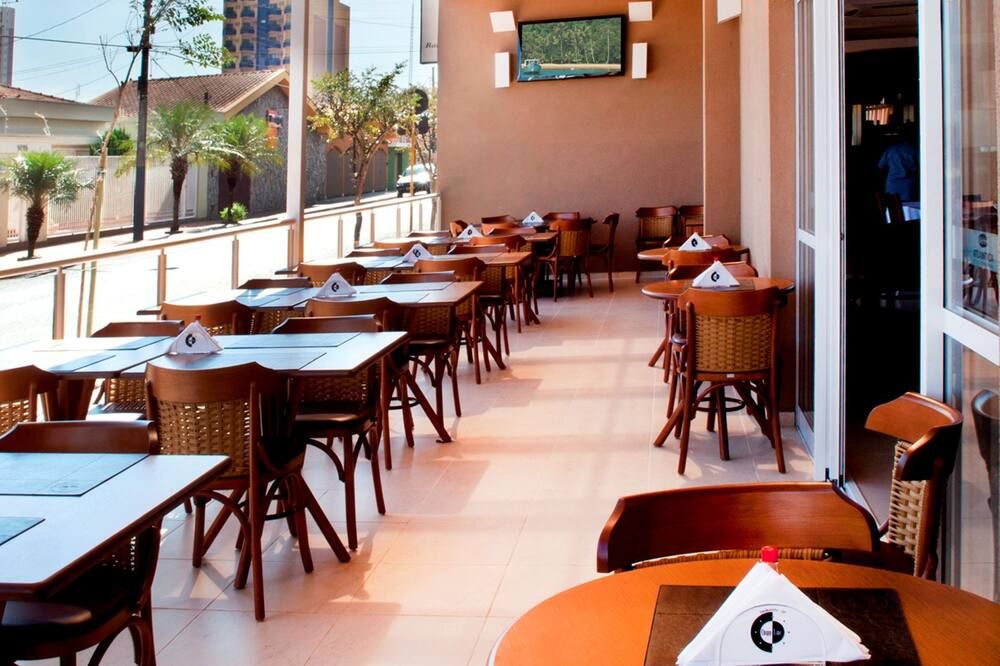 Comfort Hotel Sertaozinho - Sertãozinho - Restaurace