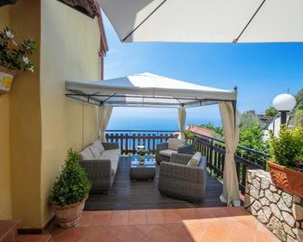 Solaria - Amalfi - Balkong