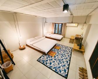 Happynest Hostel - Chiang Rai - Yatak Odası