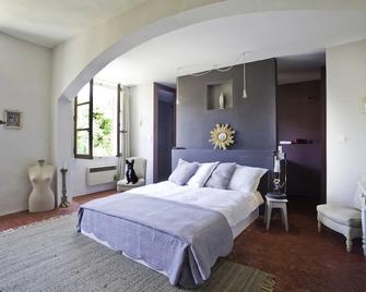 Hotel Des Colonnes - Riez - Habitación