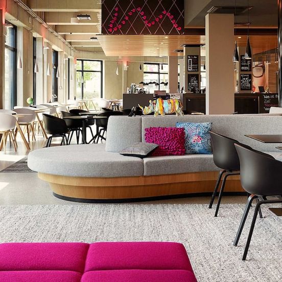 Restaurant view of MOXY Berlin Ostbahnhof