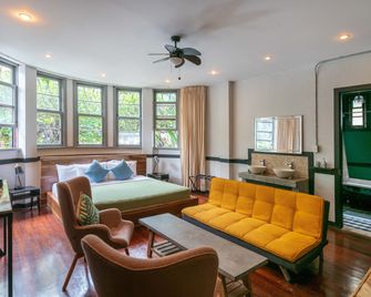 Selina San Jose - San Jose