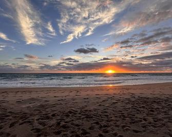 Pool Paradise Duplex 2 bedroom home - West Palm Beach - Beach