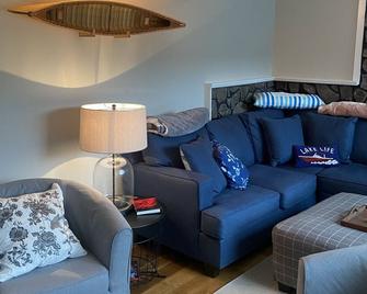 Cottage on Partridge Pond - Westminster - Sala de estar
