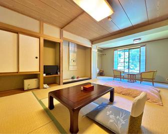 Shibuonsen Taiyokan Yamatoya - Yamanouchi - Bedroom