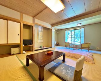Shibuonsen Taiyokan Yamatoya - Yamanouchi - Bedroom