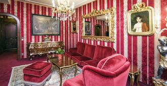 Hotel Palais Porcia - Klagenfurt - Living room