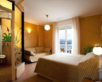Hotel Jasmin - Diano Marina - Schlafzimmer