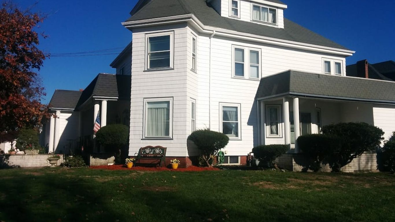 Château sur Mer Bed & Breakfast