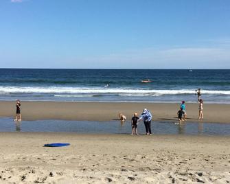 Newly Renovated One Bedroom Cottage - Walk to Long Beach/Good Harbor Beach - Gloucester - Beach