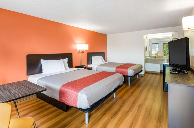 Motel 6 Salem Va C 64 C 1 2 4 Salem Hotel Deals