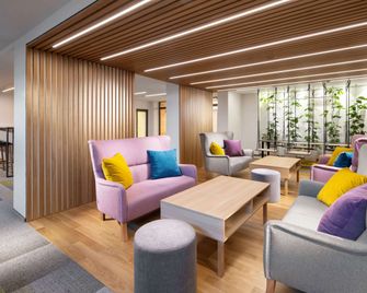 كومفرت هوتل براجو سيتي إيست - براغ - غرفة معيشة