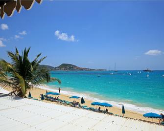 Mary's Boon Beach Resort & Spa - Simpson Bay - Strand