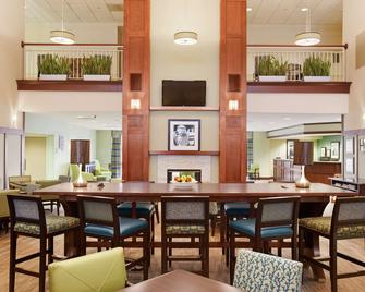 Hampton Inn & Suites Providence-Warwick Airport - Warwick - Restaurante