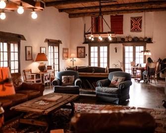 Kay El Bar Guest Ranch - Wickenburg - Living room