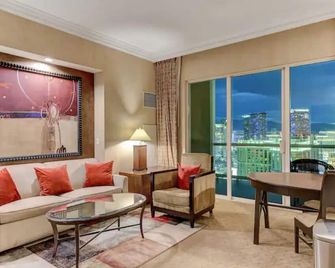 MGM 37th floor Jacuzzi Penthouse Strip View with XL Balcony Signature Towers - Las Vegas - Sala de estar