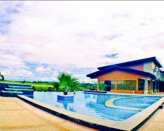 Japi Traveller's Hotel & Restaurant - Annex - Cauayan - Pool