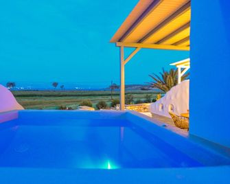Anemones Studios & Suites - Onar Hotels Collection - Parikia - Piscină