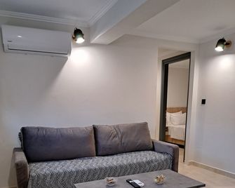 Rafkon Luxury Apartments - Myrina - Myrina