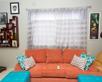 The Beach Estate Country Club Villa - Portmore - Living room