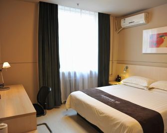 Jinjiang Inn Lvliang Changzhi Road - Lüliang - Bedroom