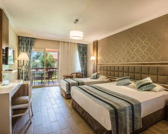 Kustur Club Holiday Village - Kusadasi - Bedroom