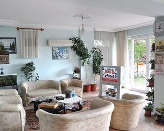 Deniz Otel - Finike