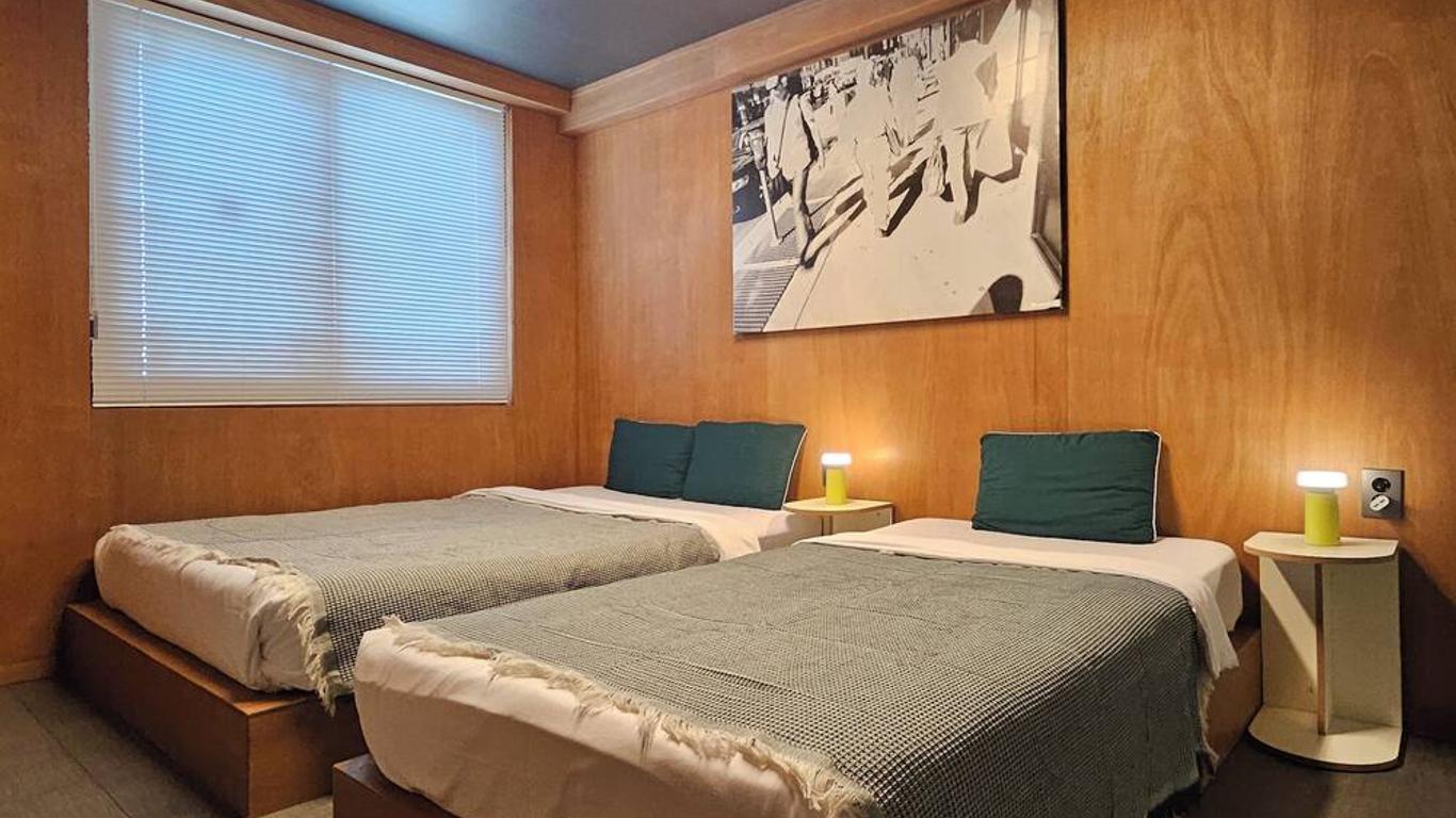 Mido Hostel