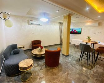 ريزيدنس أوتلير كاويرو - أواغادوغو - أفضل طعام