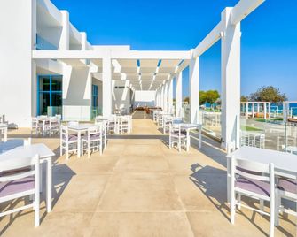 Kamari Beach Hotel - Lardos