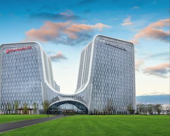 Hilton Garden Inn Zhengzhou Airport Aerotropolis - Женжоу - Будівля