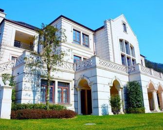 Nine Cloud Homestead Resort Hotel - האנגג'ואו - בניין