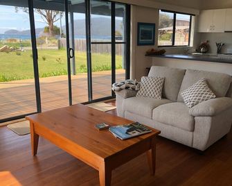 Absolute Beachfront Adventure Bay - Adventure Bay - Sala de estar