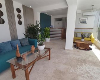 Samaná Suites Hotel by Habita - Samana - Huiskamer