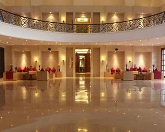 Evershine Resort & Spa - מהבלשוואר - לובי