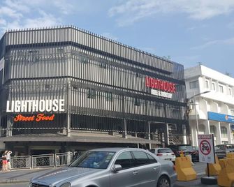 Lighthouse Hotel & Shortstay @ Damansara Uptown - Petaling Jaya - Edificio
