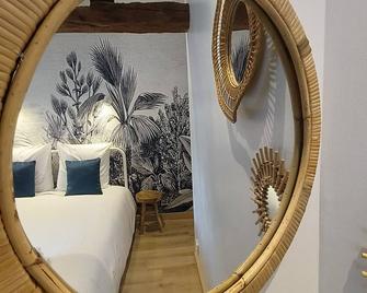 Chez Emma et Louise - Maison individuelle avec stationnement gratuit - Mâcon - Bedroom