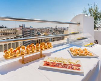 Meliá Plaza - Valencia - Dining room