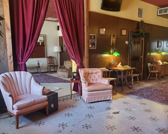 Karsten Nest Hotel - Kewaunee - Lounge