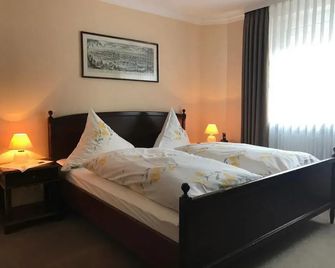 Hotel Mietz - באד נוינאהר-ארוויילר - חדר שינה