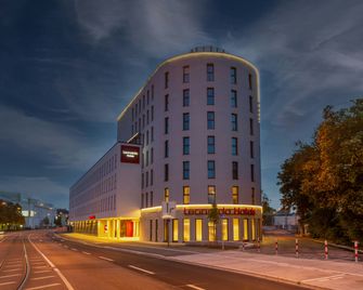 Leonardo Hotel Augsburg - Augsburg - Gebäude