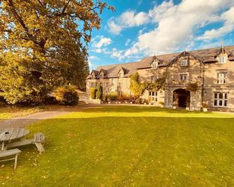 Old Rectory Country Hotel - Crickhowell - Gebäude